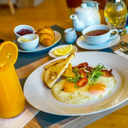 Hotel Plaza Prague - Czech Inn Hotels - Czech Leading Hotels 4*