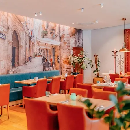 Plaza Boutique - Czech Leading براغ