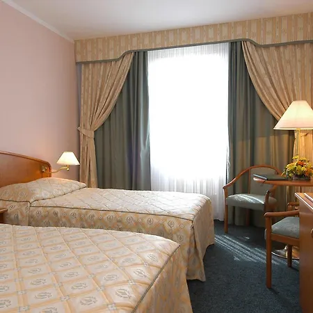Plaza - Czech Leading 4* Praha