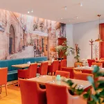 Plaza Boutique - Czech Leading Prag