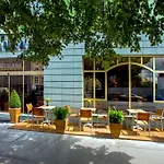 Hotel Plaza Boutique - Czech Leading 4*