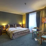 Hotel Plaza Boutique - Czech Leading 4*