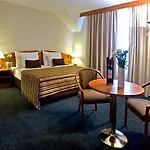 Plaza Boutique - Czech Leading